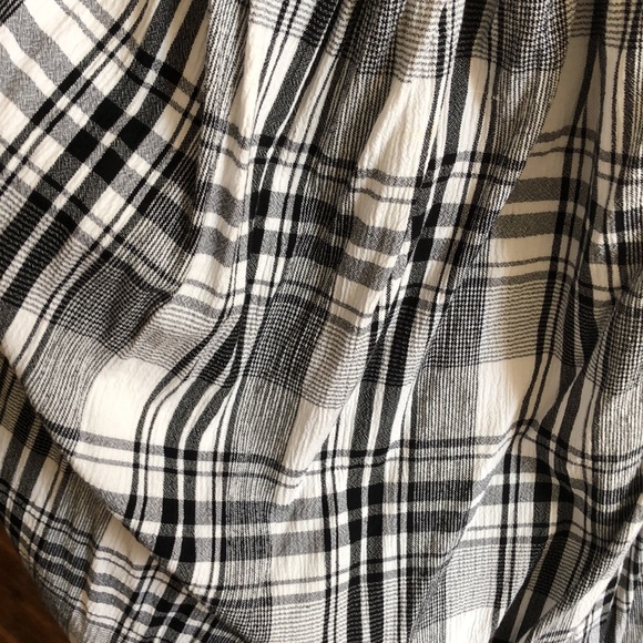 Spaghetti Strap Cut Out Checked Midi Dress - Picture 4 of 8